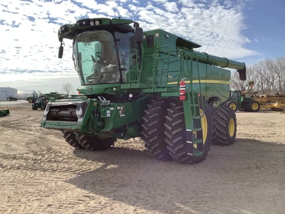 Image of John Deere S780 equipment image 3