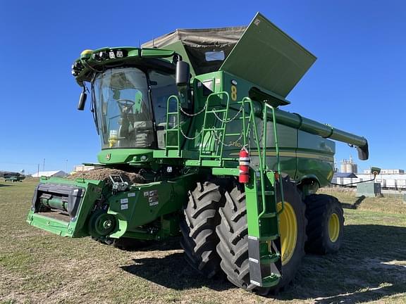 Image of John Deere S780 equipment image 2