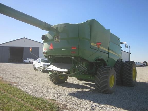 Image of John Deere S780 equipment image 3