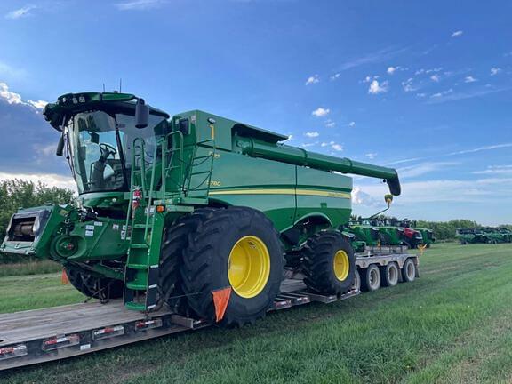 Image of John Deere S780 Primary image
