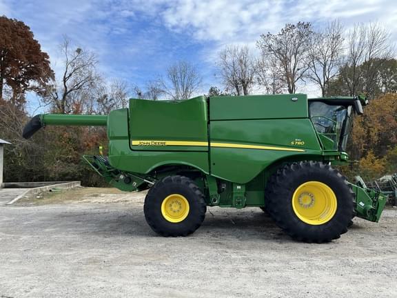 Image of John Deere S780 equipment image 3