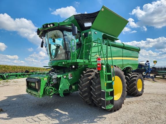 2024 John Deere S780 Equipment Image0