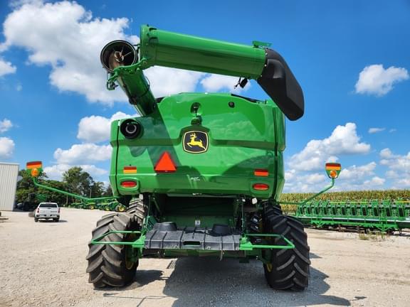 Image of John Deere S780 equipment image 4