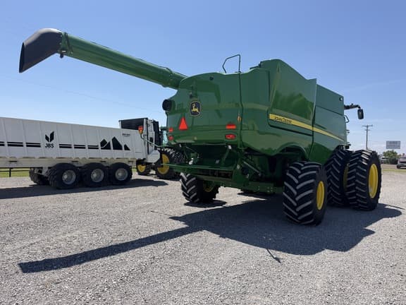Image of John Deere S780 equipment image 4