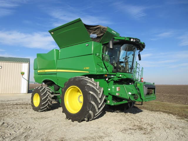 Image of John Deere S780 equipment image 1