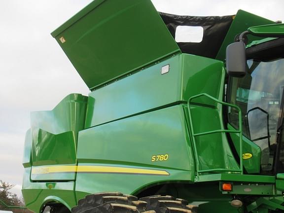 Image of John Deere S780 equipment image 2