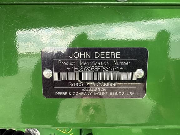 Image of John Deere S780 equipment image 1