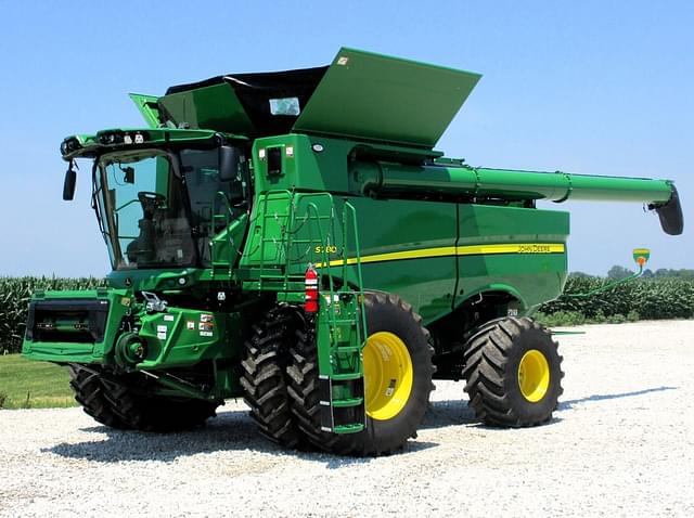Image of John Deere S780 equipment image 1