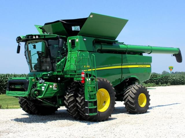 Image of John Deere S780 equipment image 1