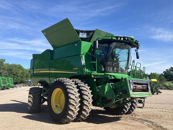 Image of John Deere S780 equipment image 2