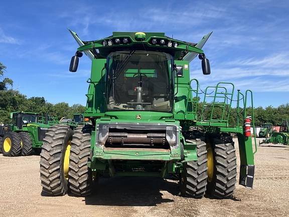 Image of John Deere S780 equipment image 1