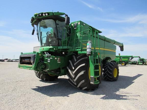 Image of John Deere S780 Primary image