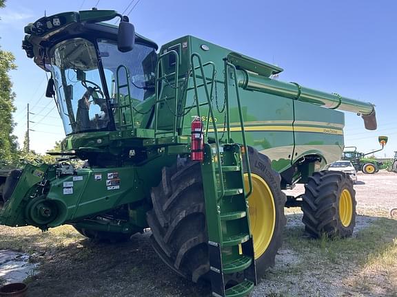 Image of John Deere S780 Primary image