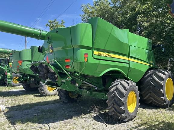 Image of John Deere S780 equipment image 3