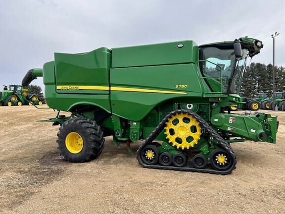 2024 John Deere S780 Equipment Image0