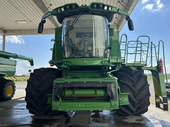 Image of John Deere S780 equipment image 2