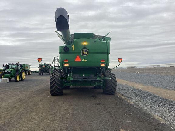 Image of John Deere S780 equipment image 3