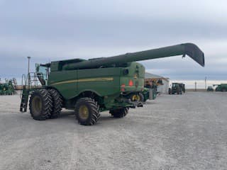 Image of John Deere S780 equipment image 3