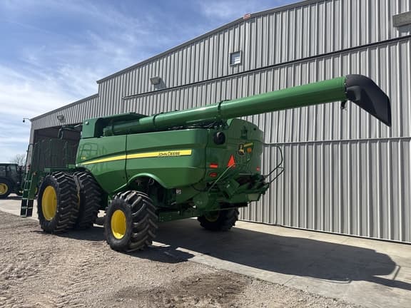 Image of John Deere S780 equipment image 3