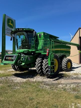 2024 John Deere S780 Equipment Image0