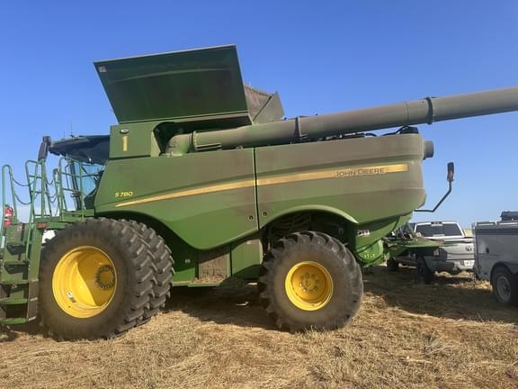 Image of John Deere S780 Primary image