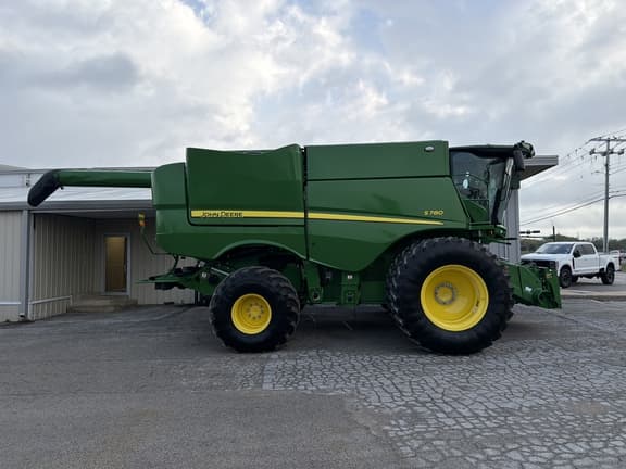 Image of John Deere S780 equipment image 4