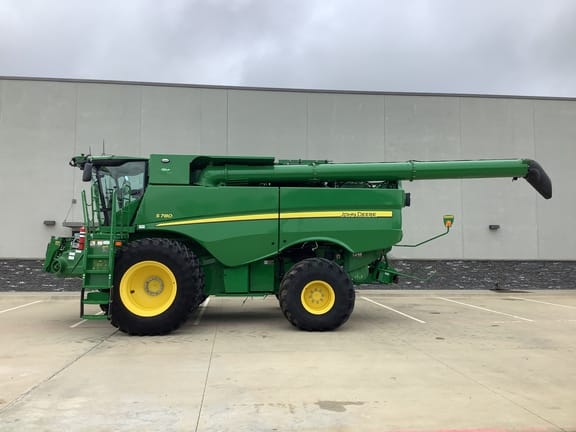 2024 John Deere S780 Equipment Image0