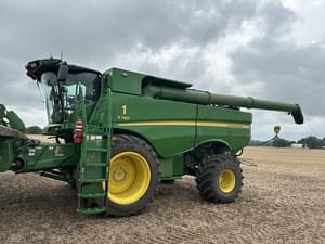 2024 John Deere S780 Image