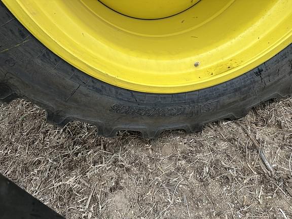 Image of John Deere S780 equipment image 1