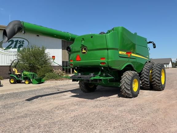 Image of John Deere S780 equipment image 2