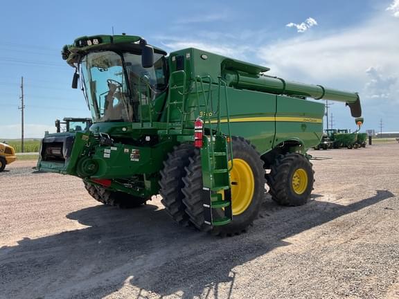 Image of John Deere S780 equipment image 3