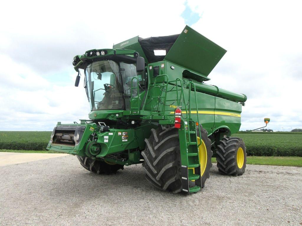 Image of John Deere S780 Primary image