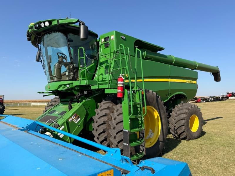 Image of John Deere S780 Primary image