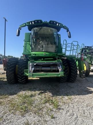 Image of John Deere S780 equipment image 3