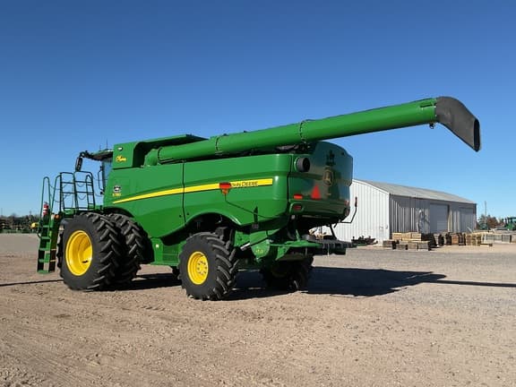 Image of John Deere S780 equipment image 2