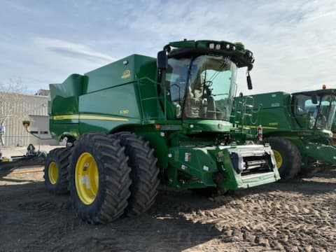 Image of John Deere S780 equipment image 2