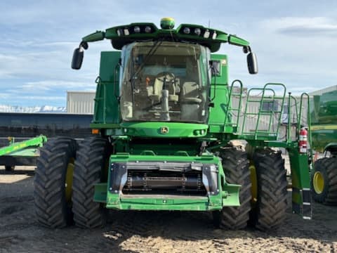 Image of John Deere S780 equipment image 1