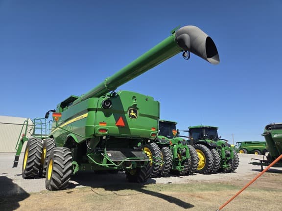 Image of John Deere S780 equipment image 3