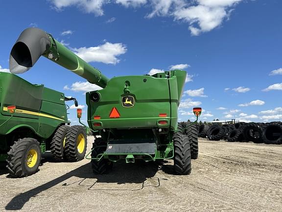 Image of John Deere S780 equipment image 4