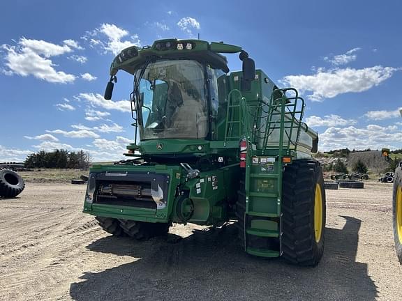 Image of John Deere S780 equipment image 3