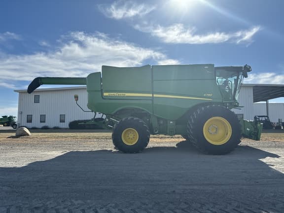 Image of John Deere S780 equipment image 1