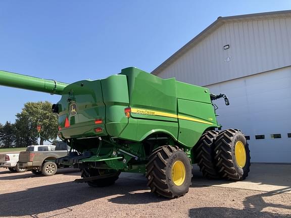 Image of John Deere S780 equipment image 4