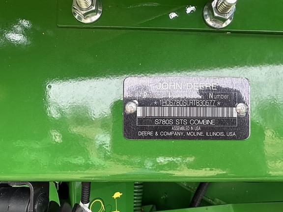 Image of John Deere S780 equipment image 1