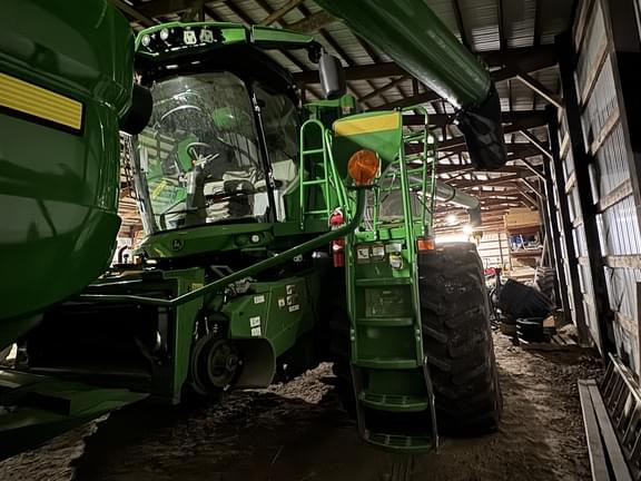 Image of John Deere S780 equipment image 3