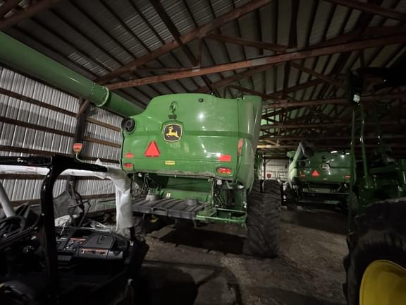 Image of John Deere S780 equipment image 4