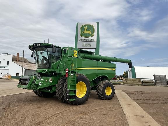 Image of John Deere S780 Primary image
