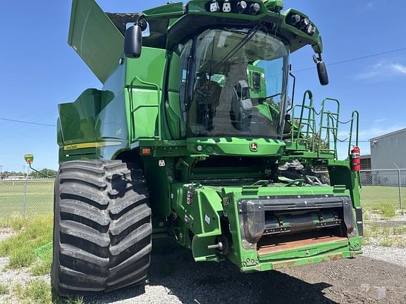 Image of John Deere S780 Primary image