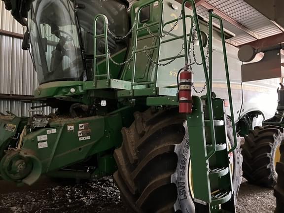 Image of John Deere S780 equipment image 1