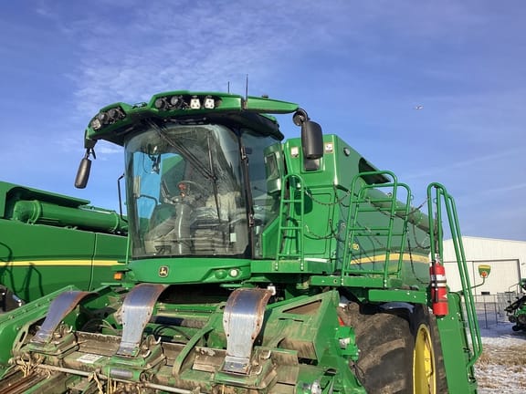 2024 John Deere S780 Equipment Image0