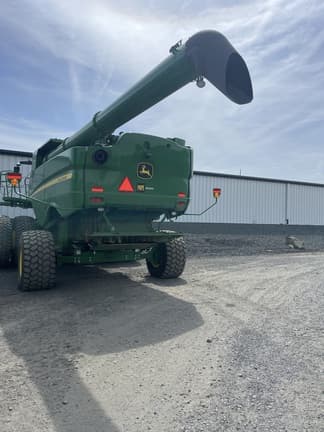 Image of John Deere S780 equipment image 3